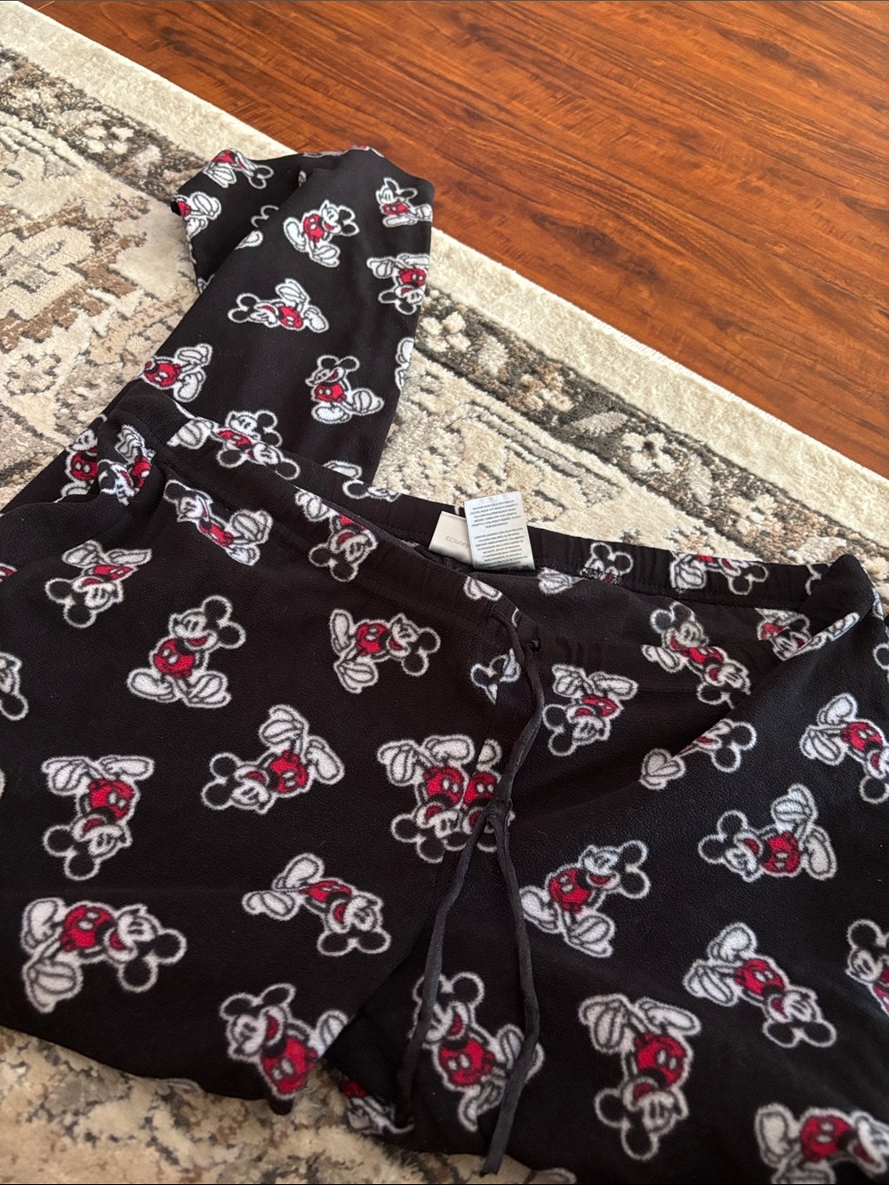 Black Mickey Mouse Print Lounge pajama
